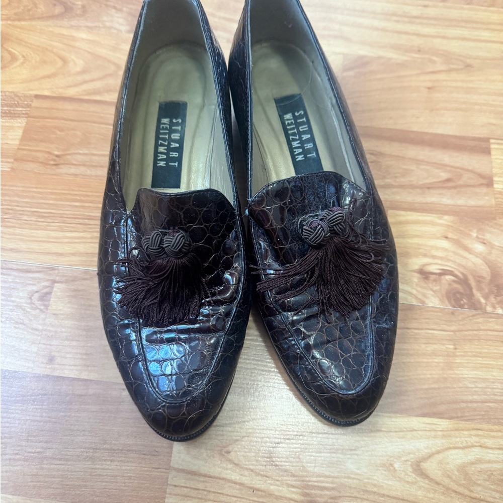 Stuart Weitzman Brown Croc-Embossed Tassel Loafers